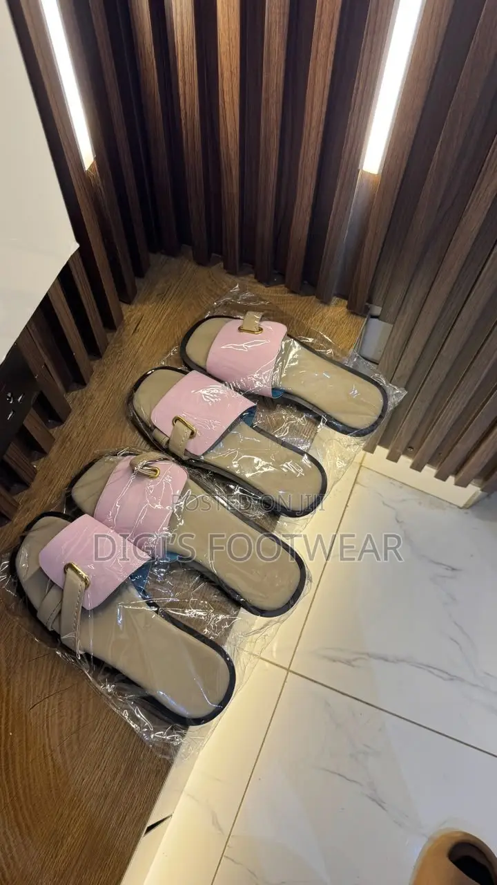 Pink OhemaaBa Ladies Slipper