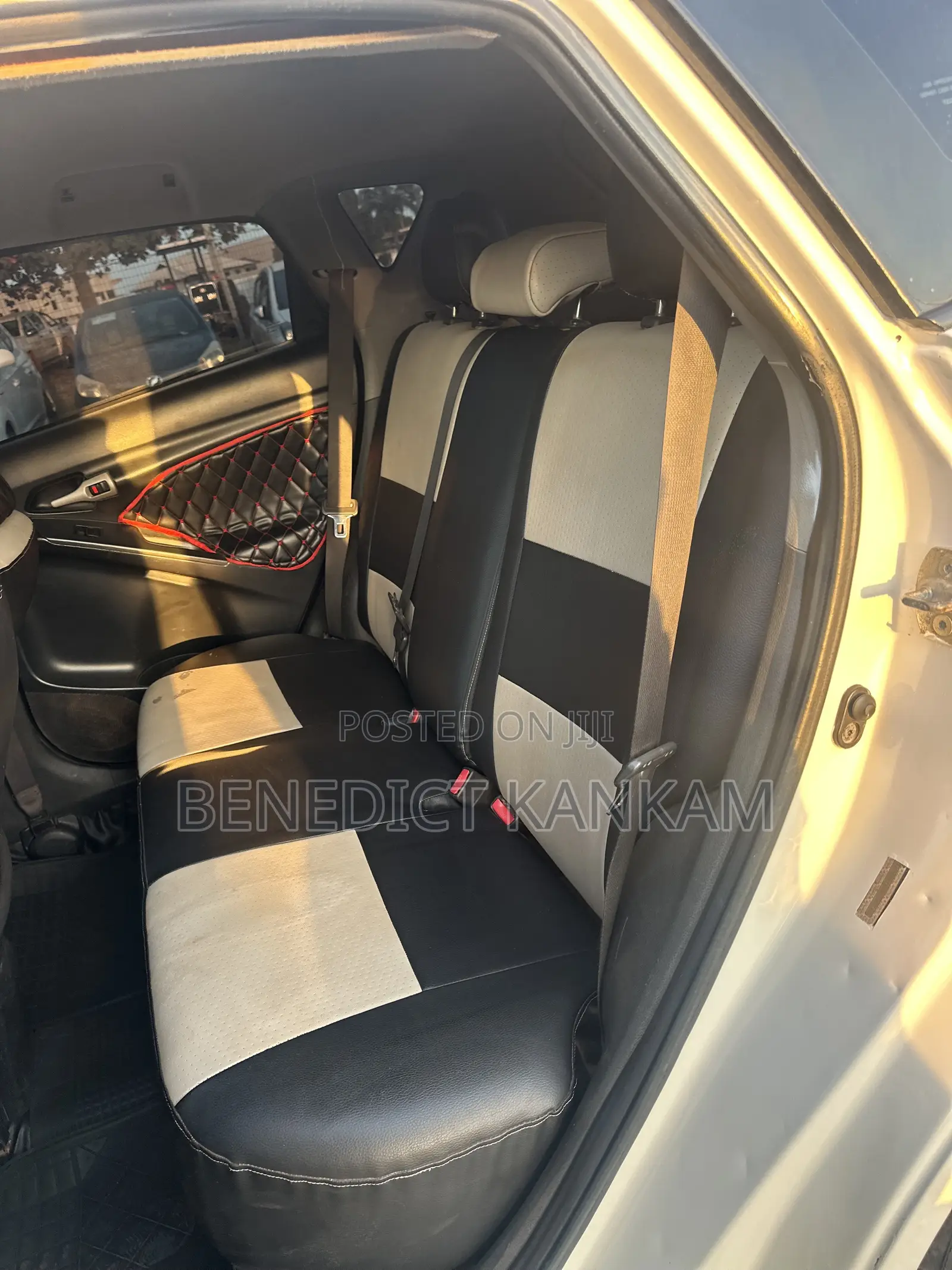 Pontiac Vibe 1.8L 2010 White