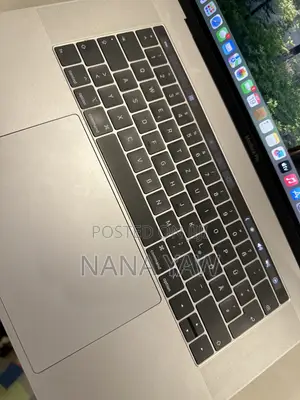 Laptop Apple MacBook Pro 2018 16GB Intel Core i7 SSD 512GB
