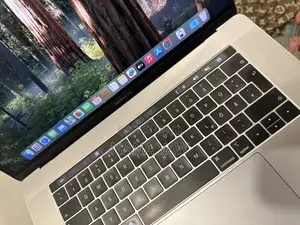 Laptop Apple MacBook Pro 2019 16GB Intel Core i7 SSD 512GB