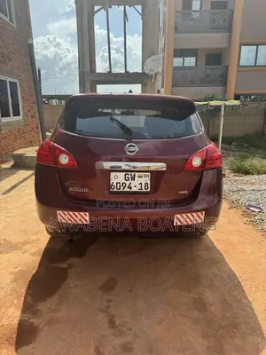 Nissan Rogue SV 2011 Red