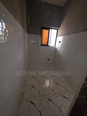 1bdrm Apartment in School Junction for rent