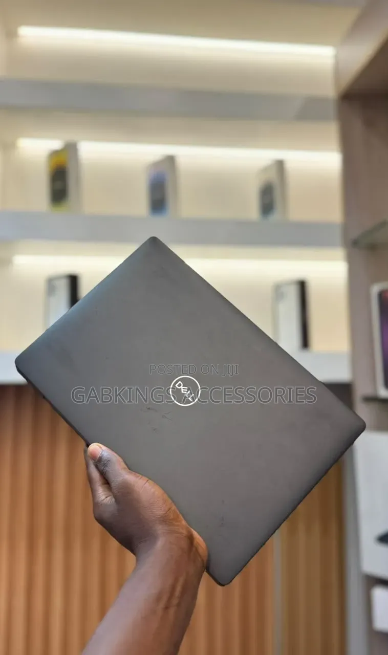 Laptop Dell Latitude 5300 8GB Intel Core i5 SSD 256GB