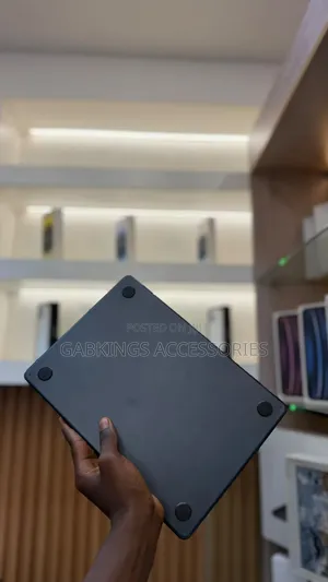 Laptop Apple MacBook Air 2022 M2 8GB Apple M2 SSD 2T