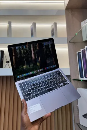 Laptop Apple MacBook Pro 2020 16GB Intel Core i5 SSD 512GB