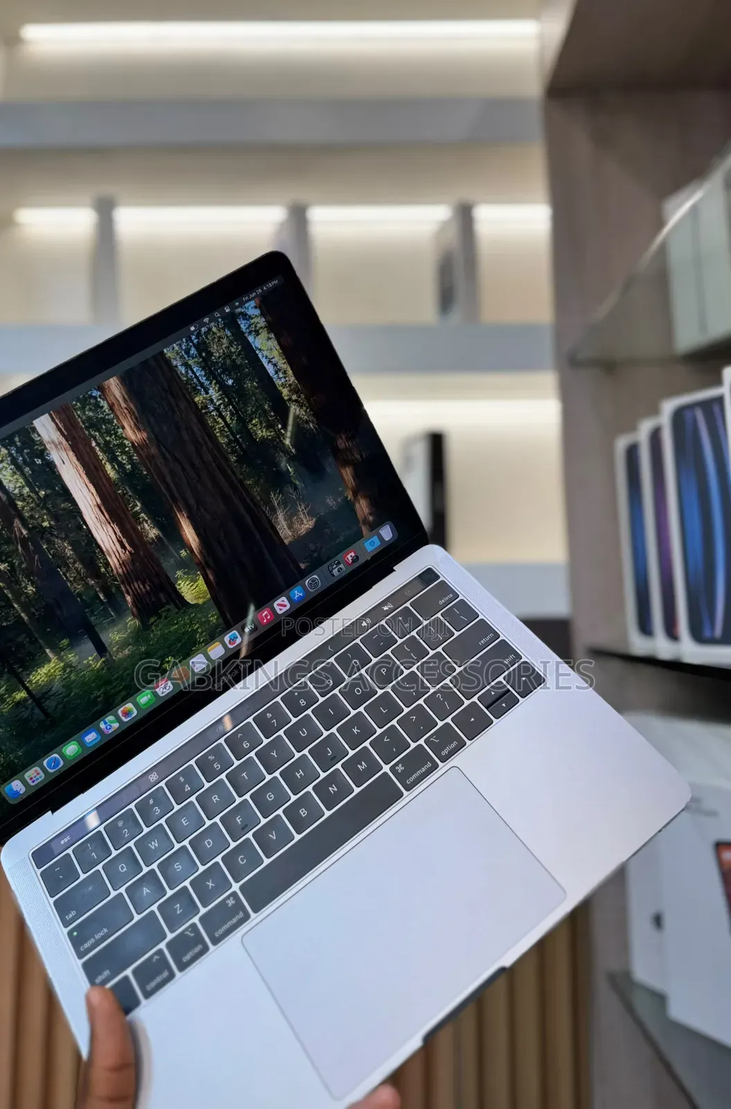 Laptop Apple MacBook Pro 2020 16GB Intel Core i5 SSD 512GB