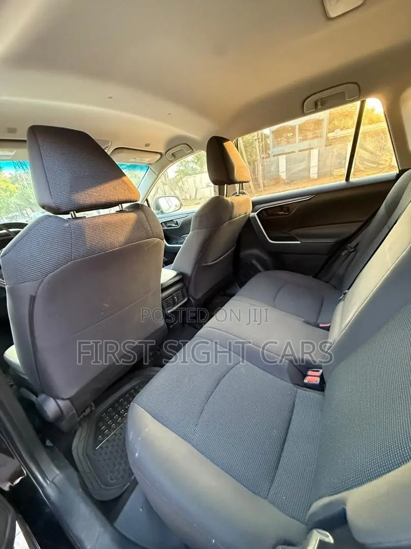 Toyota RAV4 LE AWD 2024 Black