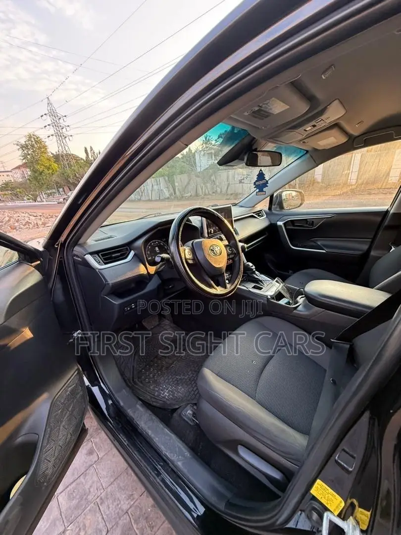 Toyota RAV4 LE AWD 2024 Black