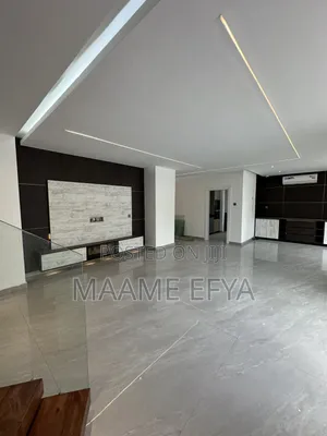 5bdrm House in East Legon Hills, Accra Metropolitan for sale