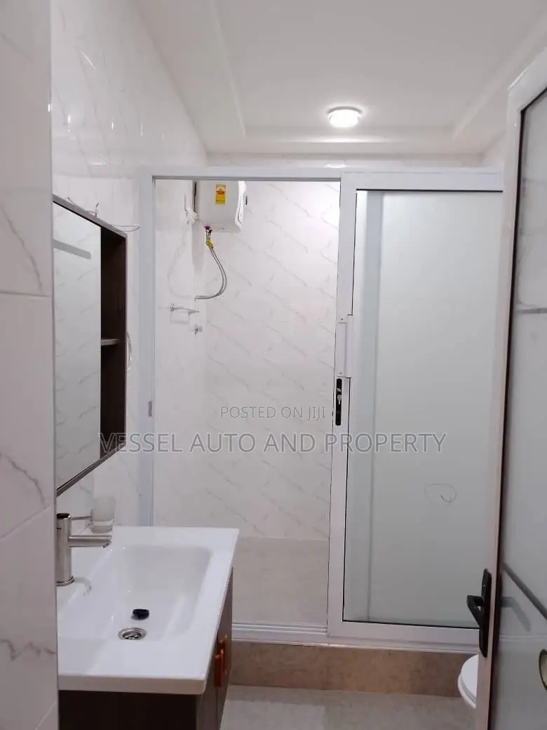 4bdrm House in Asheyie - Ampomah, Oyarifa Mall Area for sale
