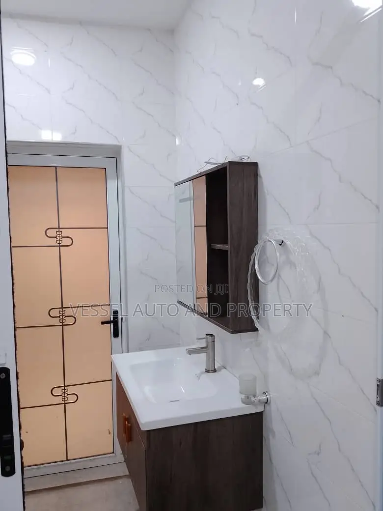 4bdrm House in Asheyie - Ampomah, Oyarifa Mall Area for sale