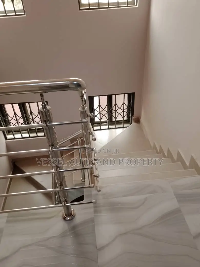4bdrm House in Asheyie - Ampomah, Oyarifa Mall Area for sale