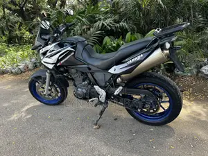 Yamaha 2012 Black