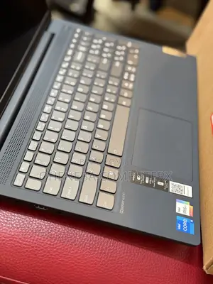 Laptop Lenovo IdeaPad 5 Slim 13th Gen i7 8GB Intel Core i5 SSD 256GB