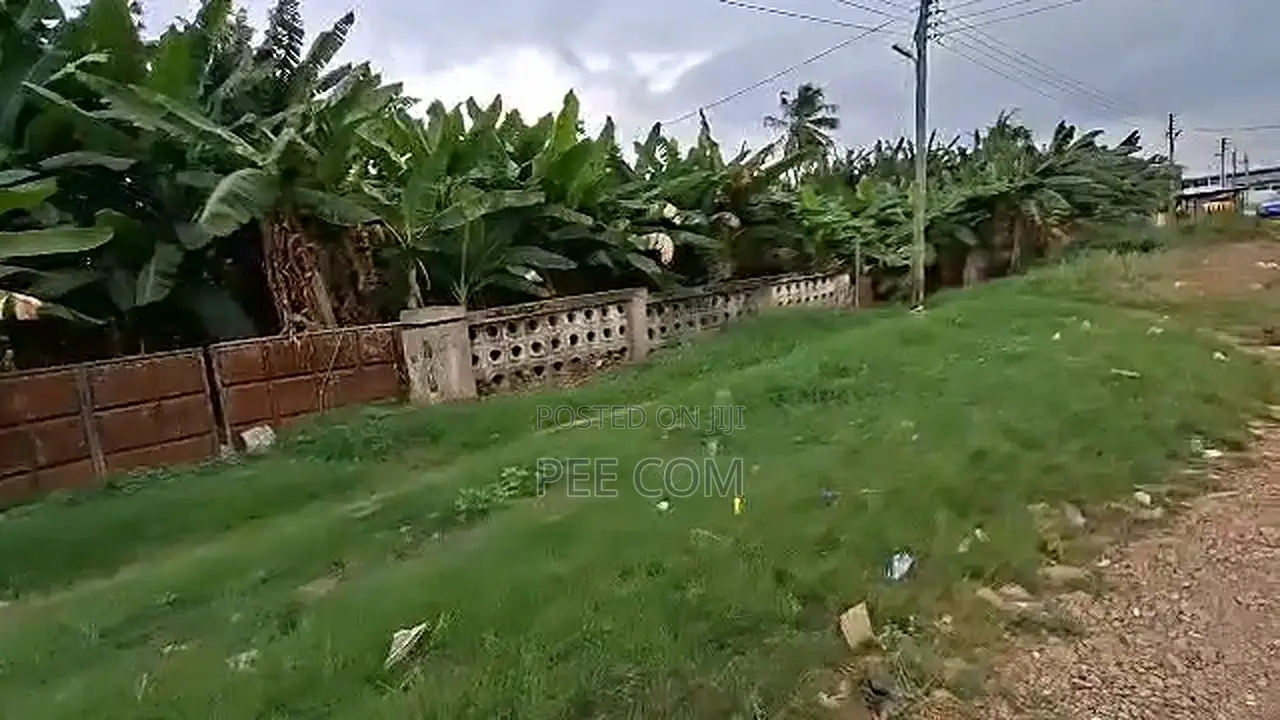 7 Plots of Land for Sale. 
Location- Dome Okoe/ Parakuo Estate.