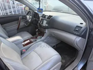 Toyota Highlander Limited 3.5l 4WD 2013 Gray