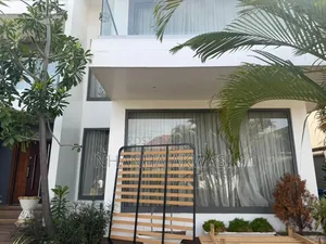 4bdrm House in Lashibi, Sakumono for rent