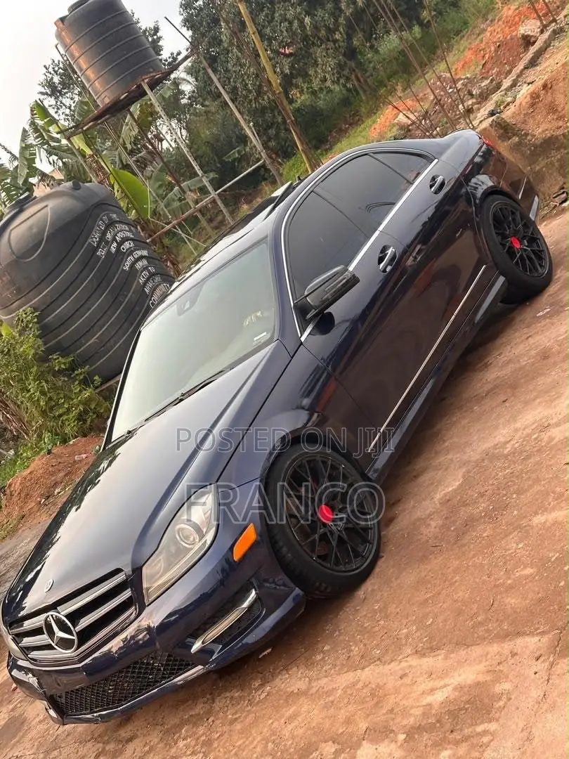 Mercedes-Benz C250 2013 Black