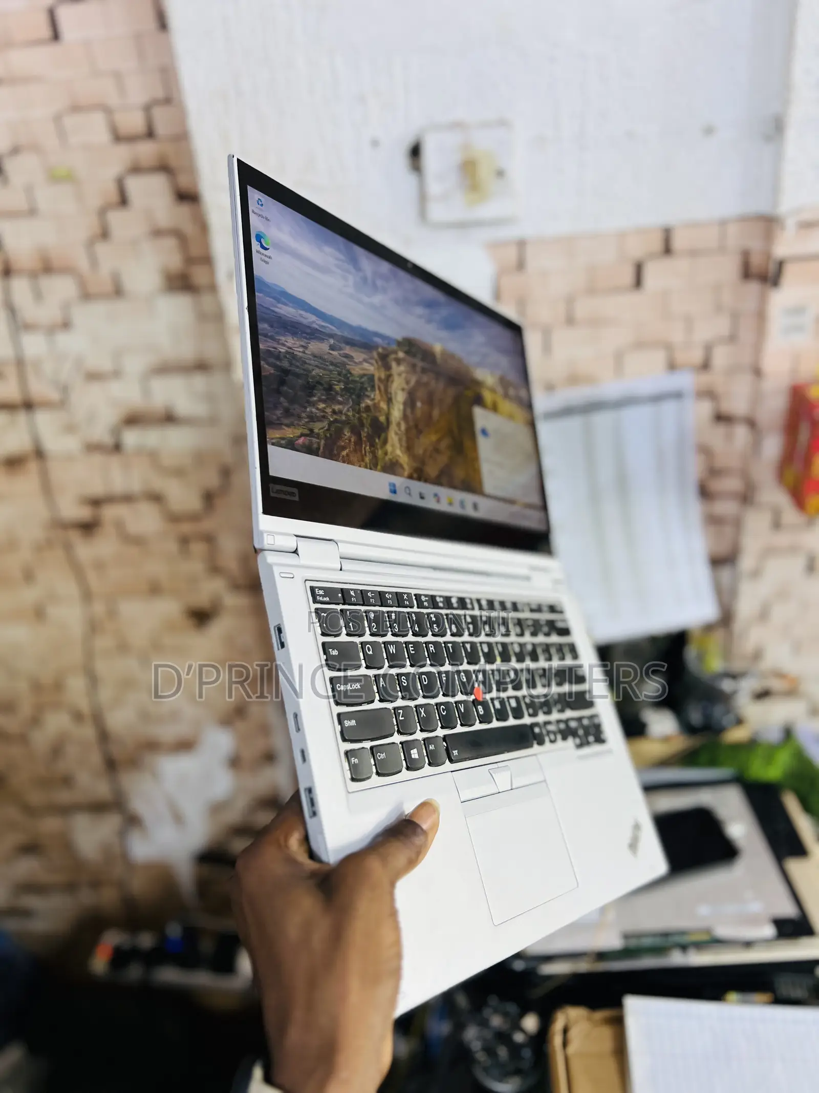 Laptop Lenovo ThinkPad X380 Yoga 16GB Intel Core i5 SSD 512GB