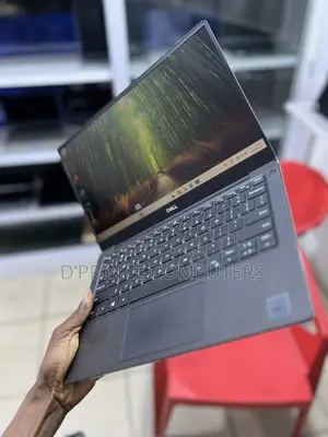 Laptop Dell XPS 13 7390 16GB Intel Core i7 SSD 512GB