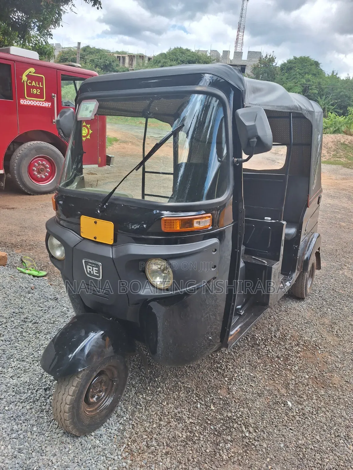 Bajaj RE 2025 Black