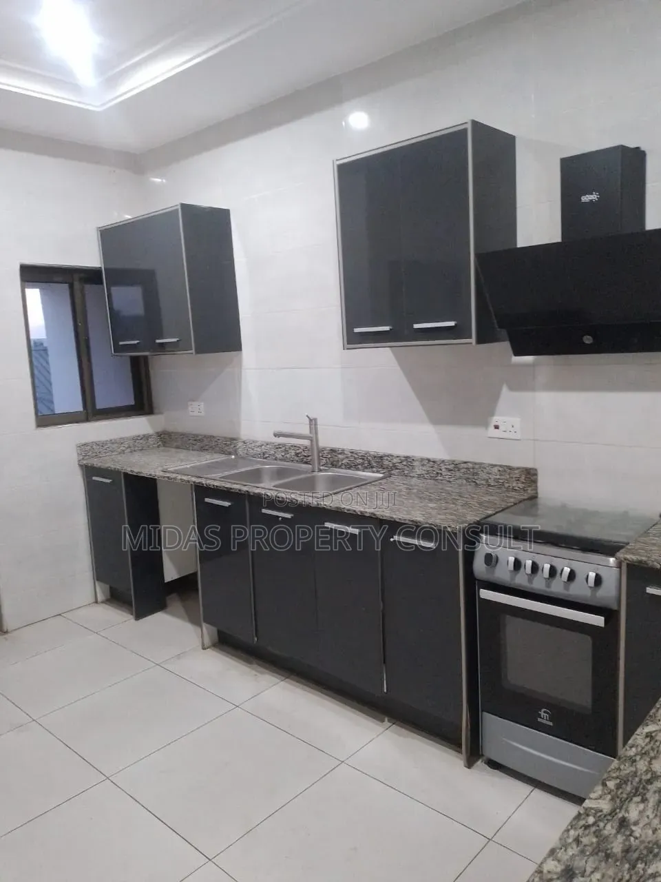 3bdrm Apartment in East Legon, Bawaleshie for rent