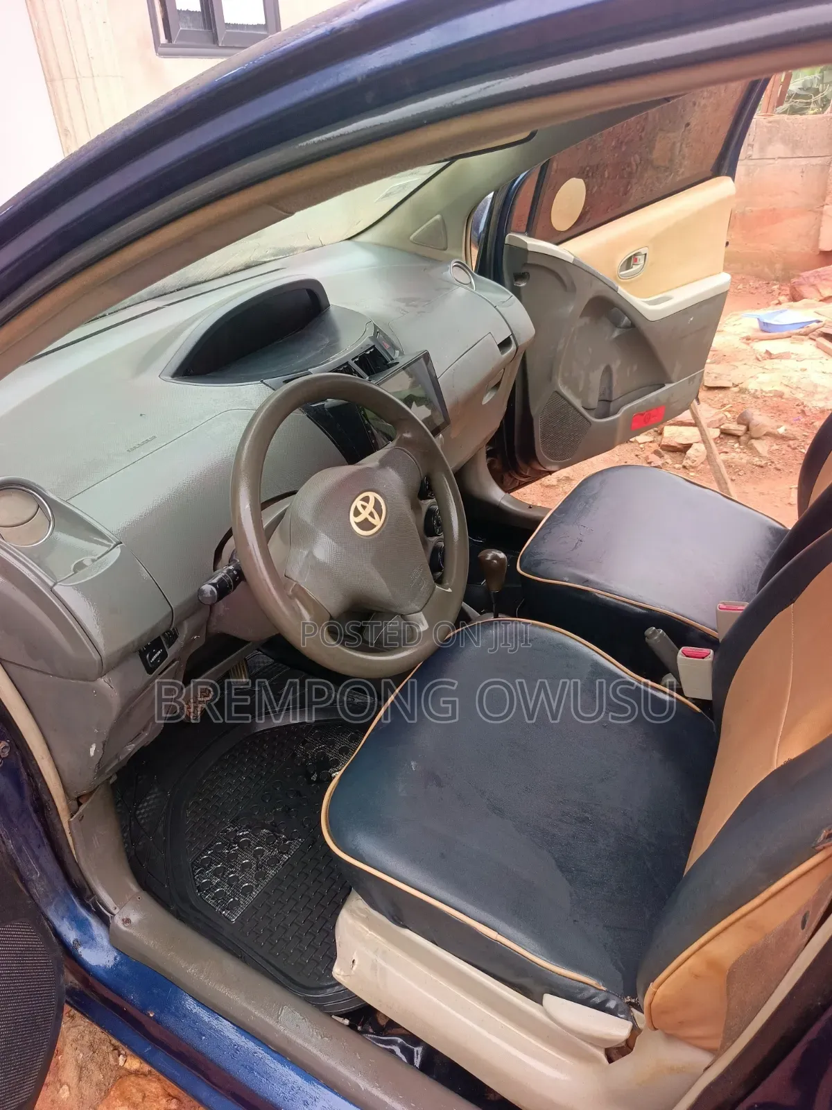 Toyota Vitz 1.3 FWD 3dr 2010 Blue