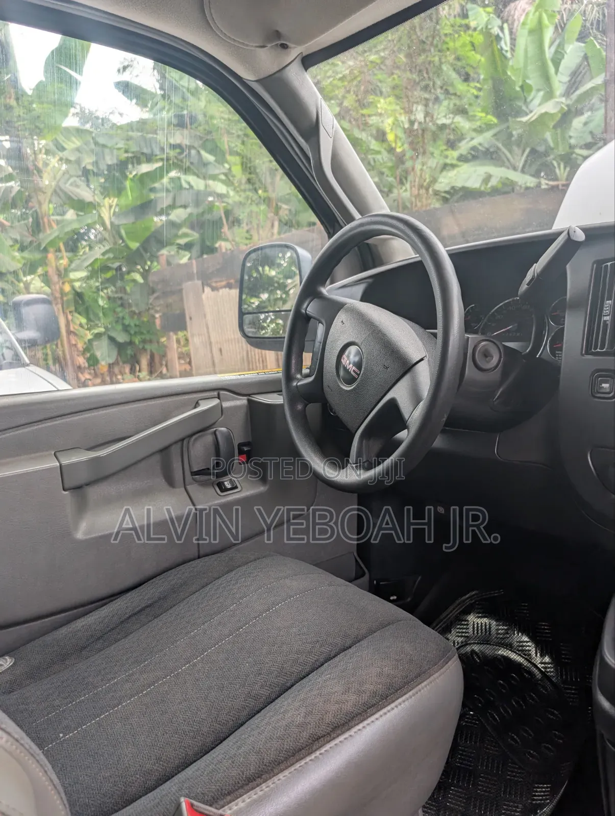 GMC Savana 2019 White