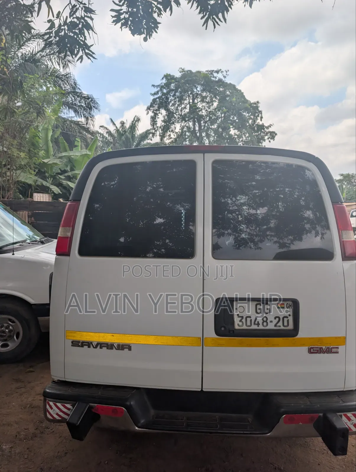 GMC Savana 2019 White