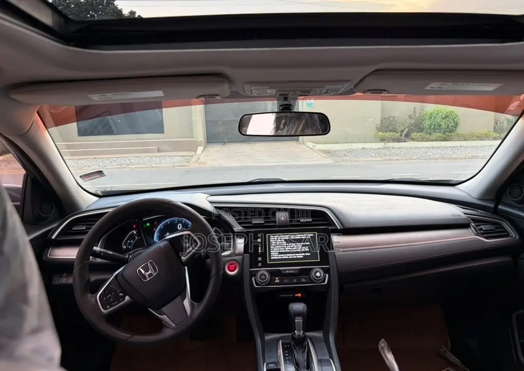 Honda Civic EX 4dr Sedan (1.5L 4cyl) 2016