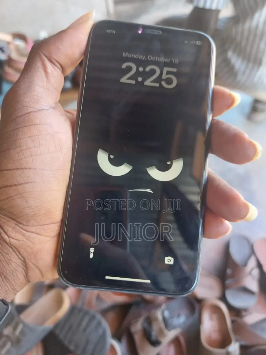 Apple iPhone 11 64 GB Black
