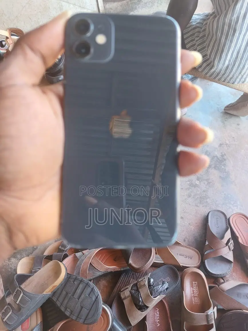 Apple iPhone 11 64 GB Black
