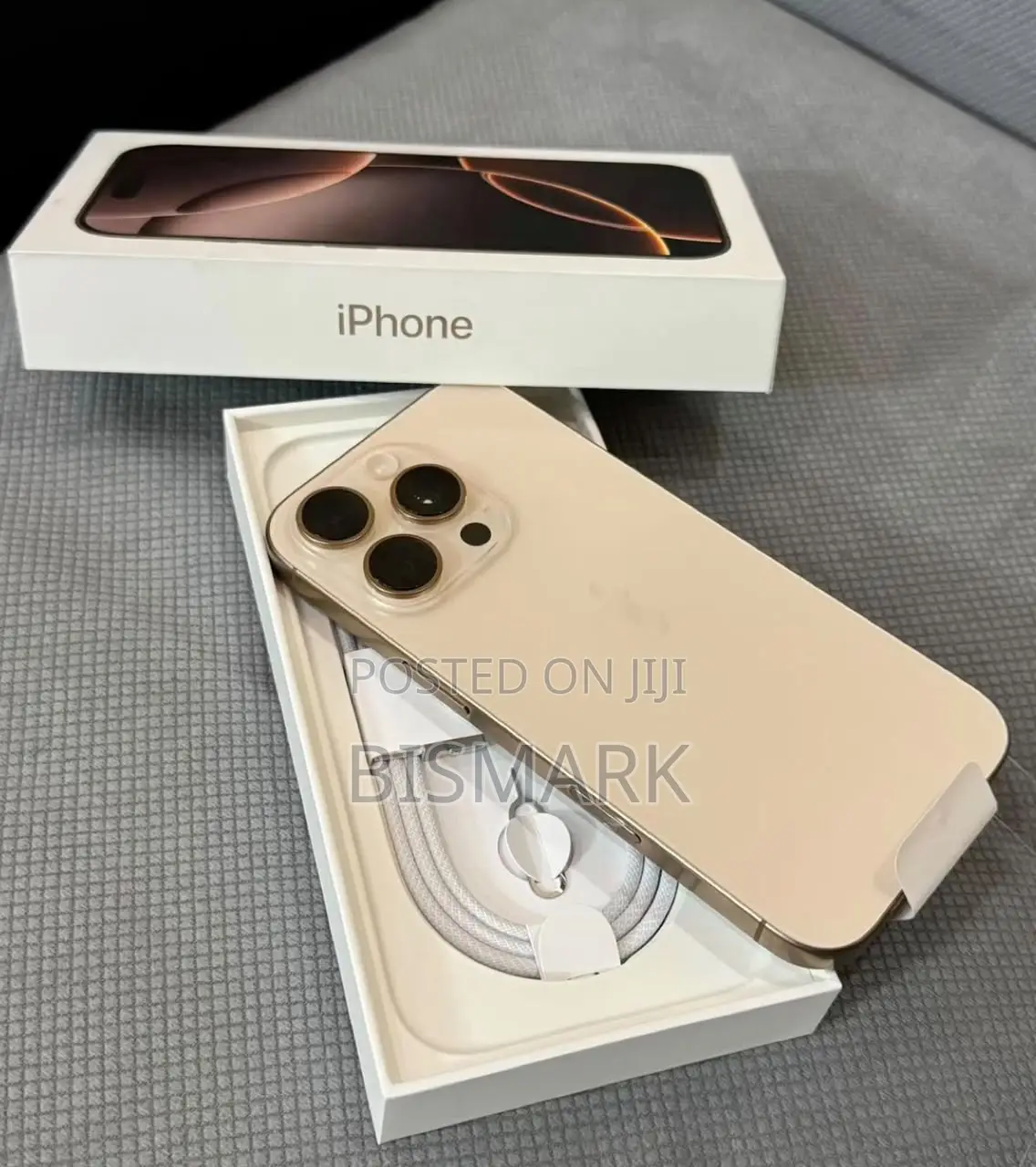Apple iPhone 15 Pro Max 256 GB Gold