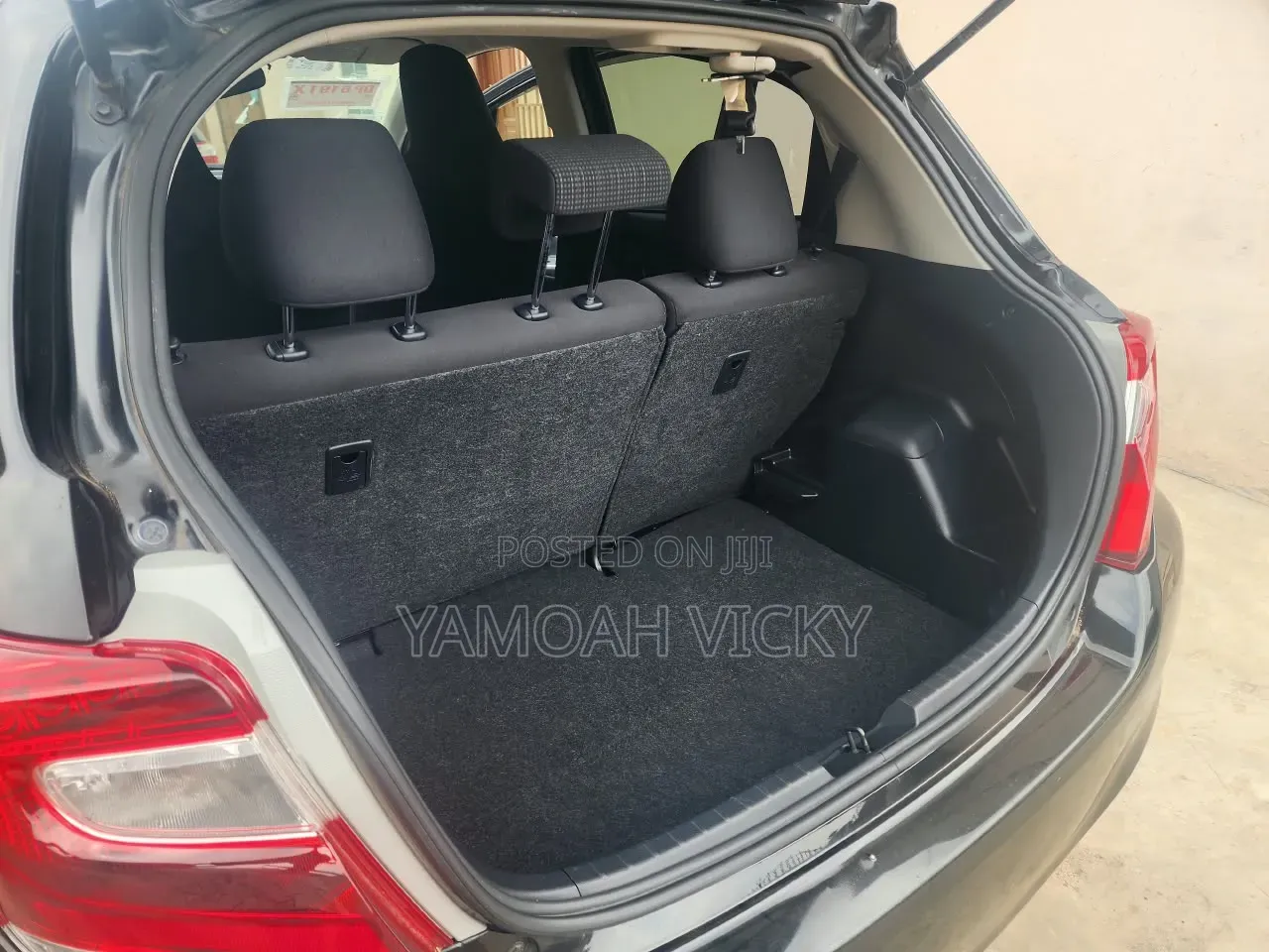 Toyota Vitz 2015 Black