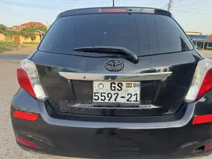 Toyota Yaris 2012 Black
