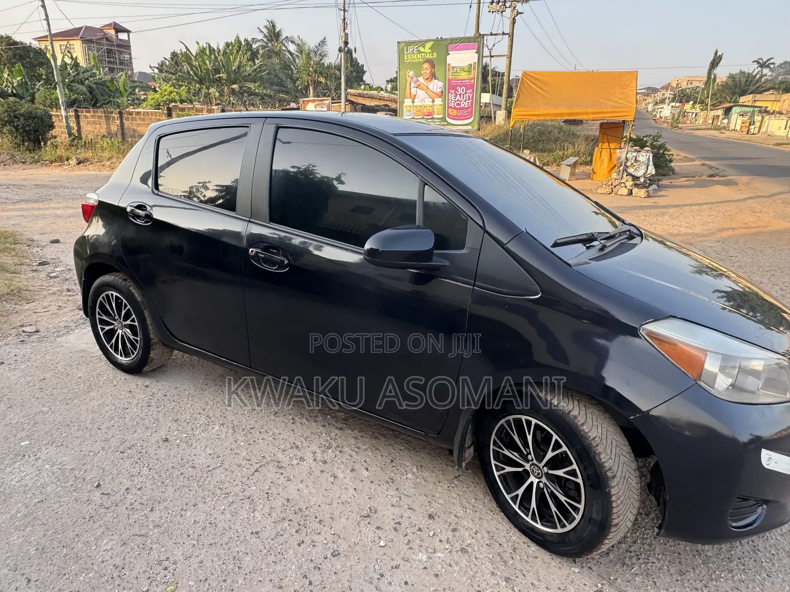 Toyota Yaris 2012 Black