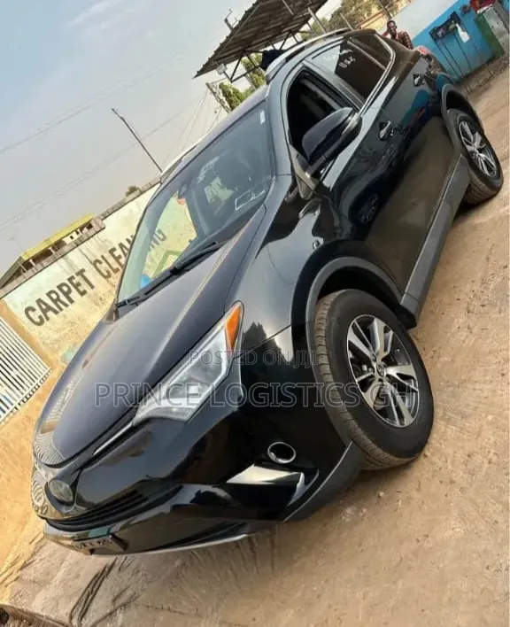 Toyota RAV4 XLE AWD (2.5L 4cyl 6A) 2017 Matt Black