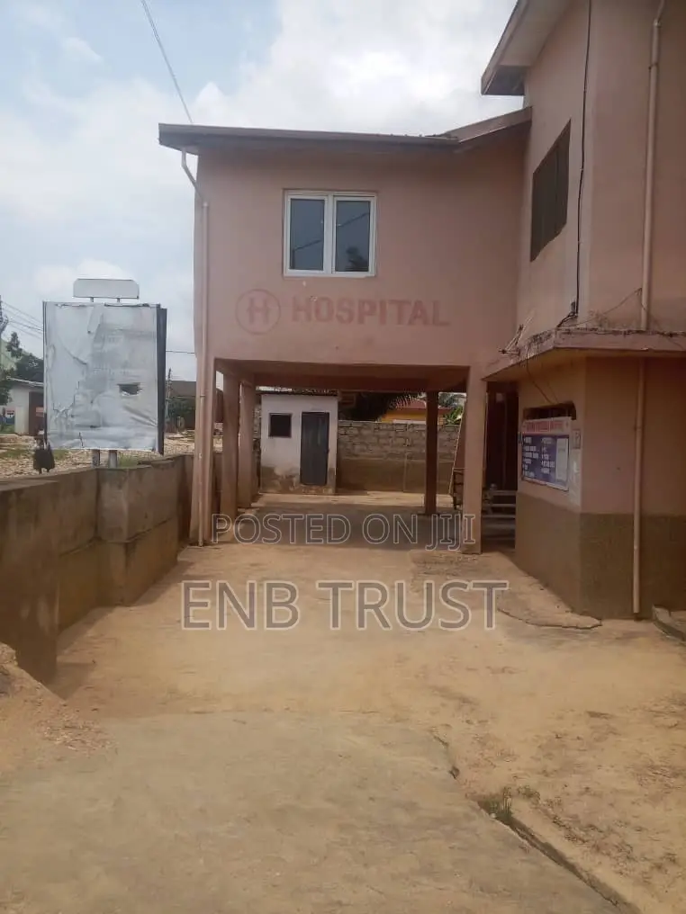 20bdrm Apartment in Last Stop for sale