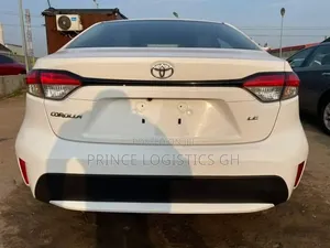 Toyota Corolla LE 2020 White