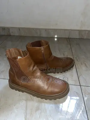 Brown Lovely Boots(BLB)