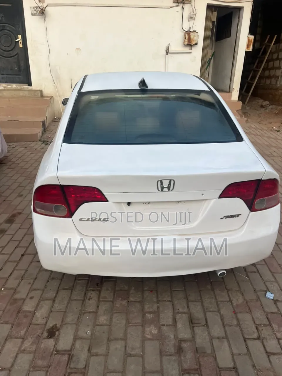 Honda Civic 2010 White