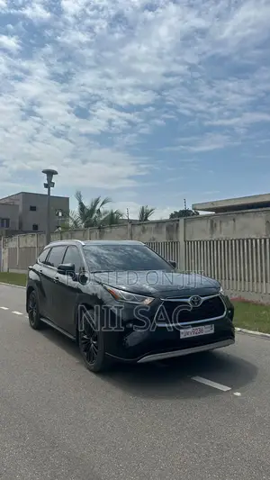 Toyota Highlander Platinum AWD 2024 Black