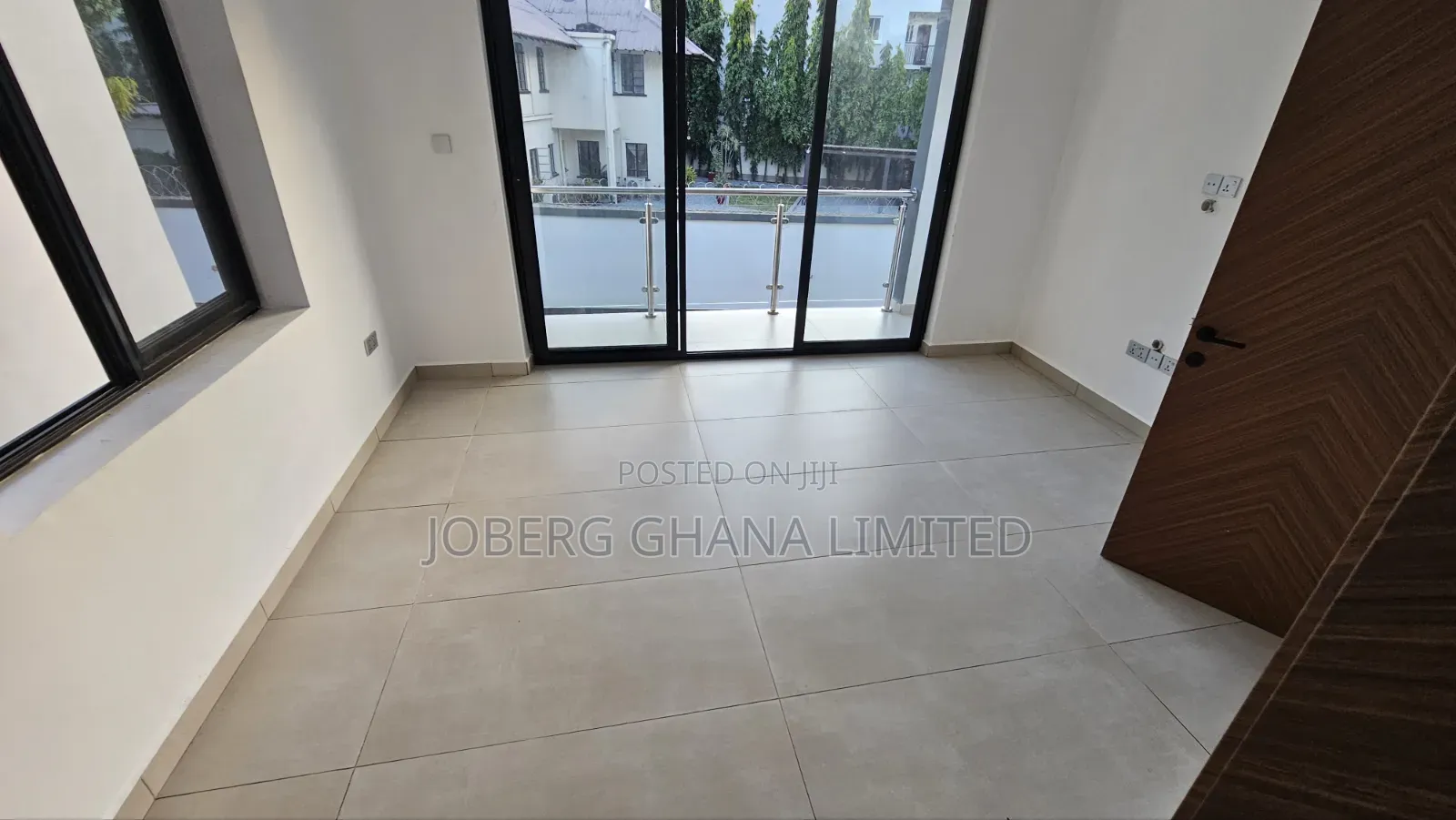 2bdrm Apartment in US Embassy Area for sale