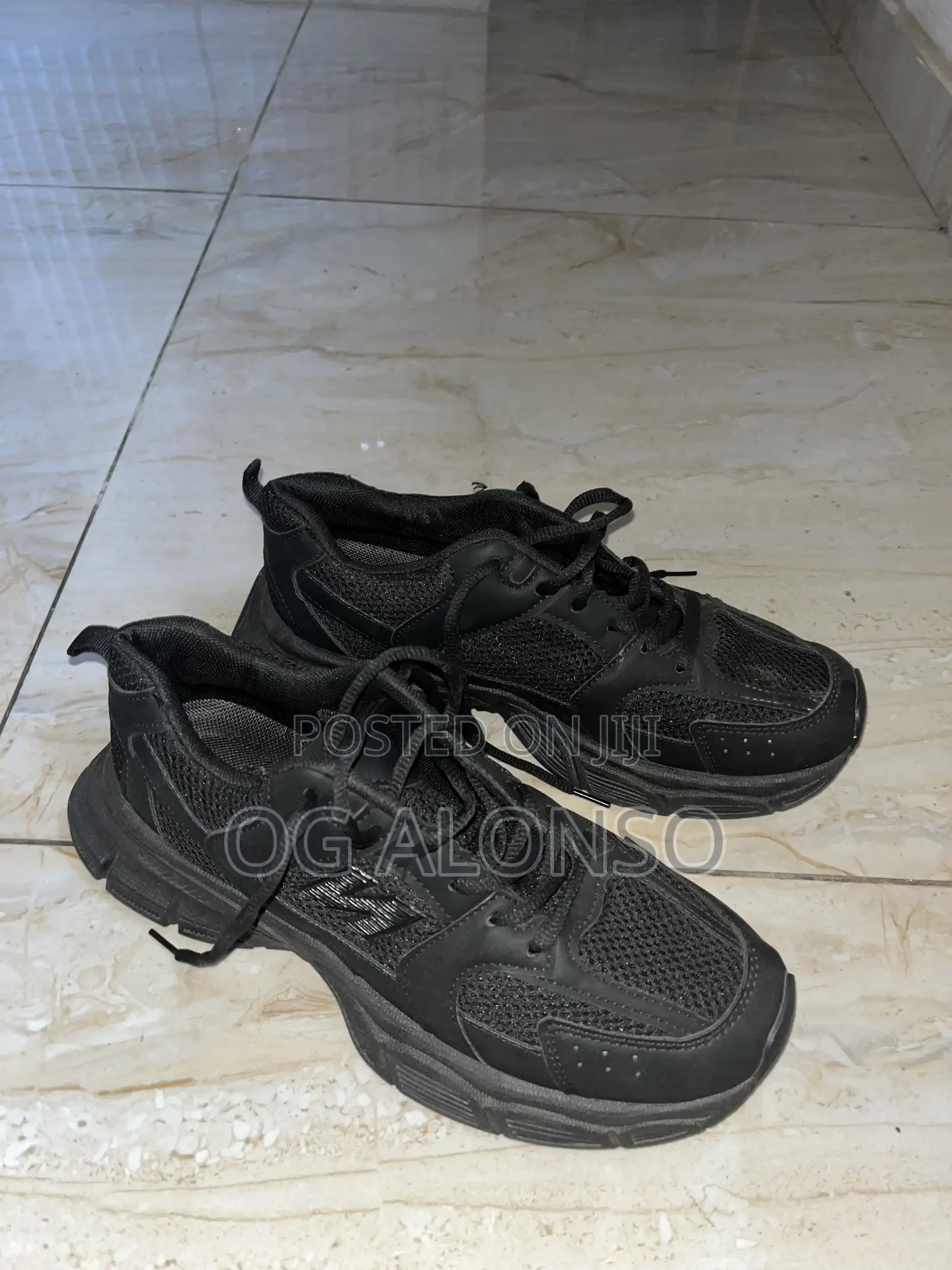 Black New Balance