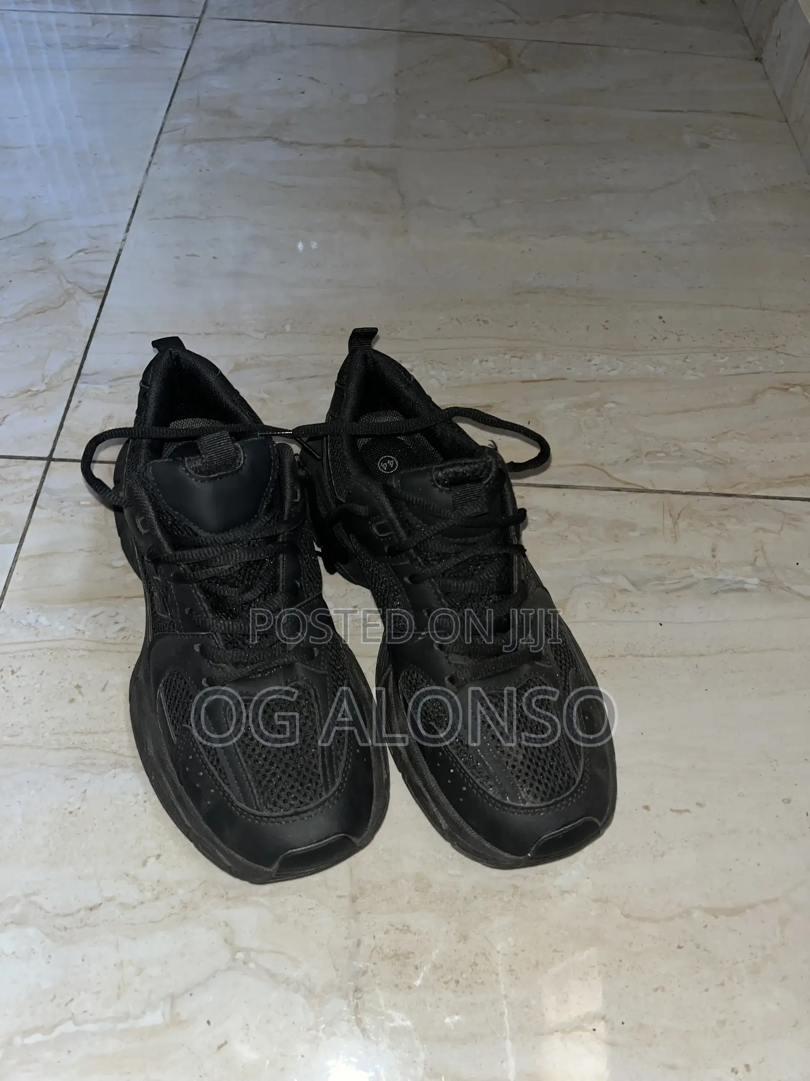 Black New Balance