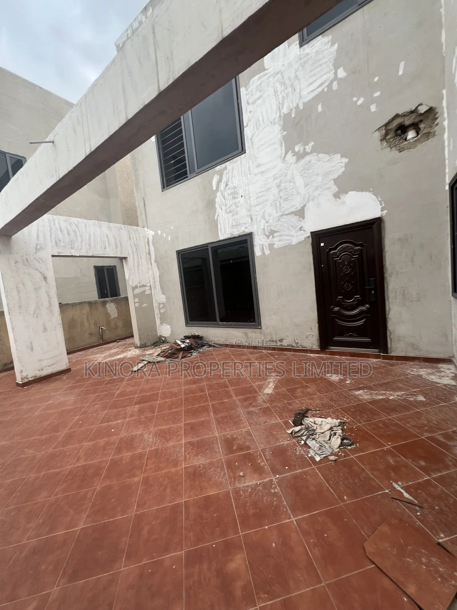 4bdrm Duplex in East Legon for rent