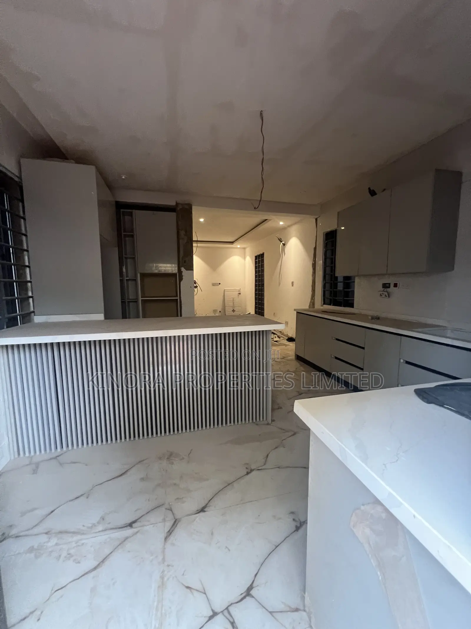 4bdrm Duplex in East Legon for rent