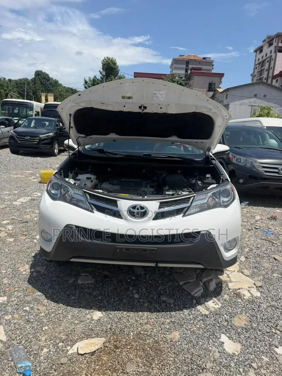 Toyota RAV4 XLE AWD (2.5L 4cyl 6A) 2013 White