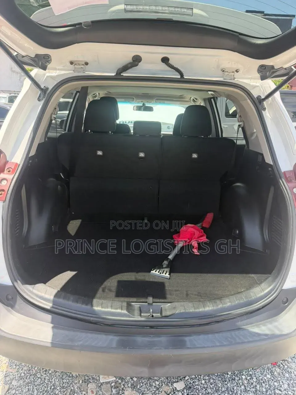 Toyota RAV4 XLE AWD (2.5L 4cyl 6A) 2013 White