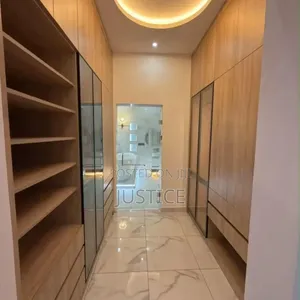 4bdrm House in Ashaley Botwe, School Junction for rent